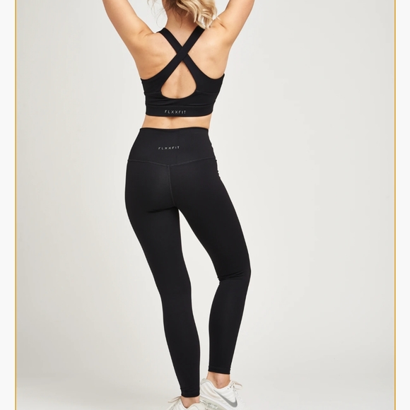 Flexxfit jet black luxe leggings size Large - Picture 2 of 2